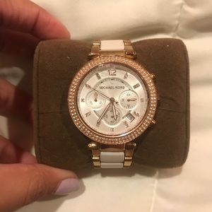 Michael Kors White and Gold Wrist Watch
